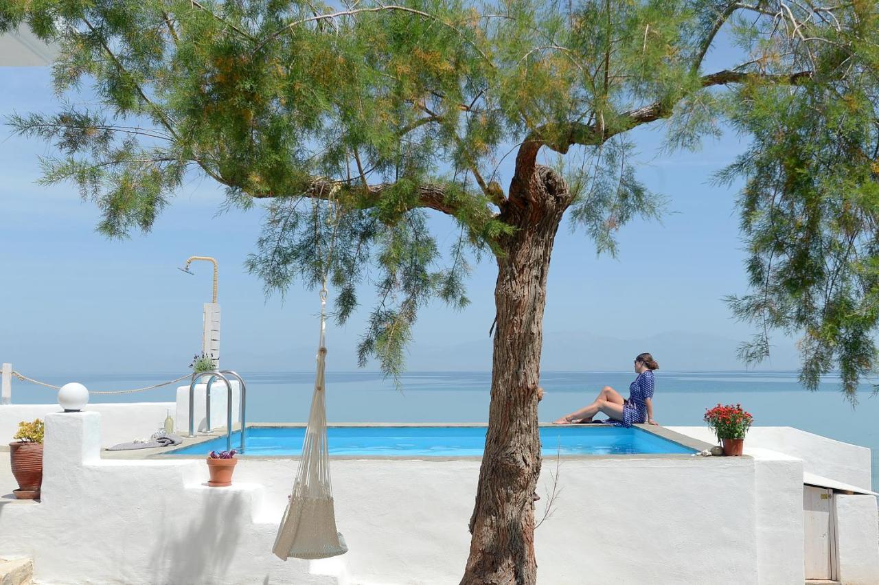 Kamari  Antorina Beachfront Villas With Private Pools מראה חיצוני תמונה