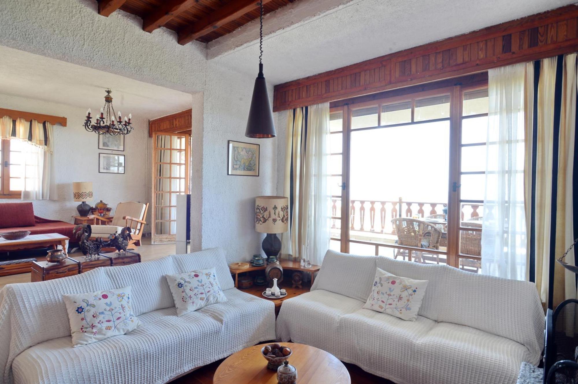 Kamari  Antorina Beachfront Villas With Private Pools מראה חיצוני תמונה